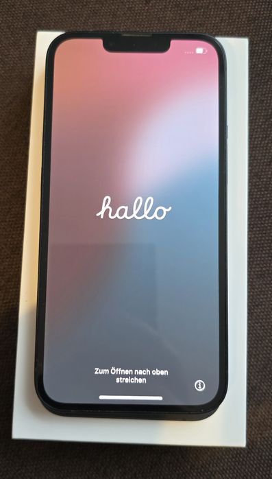 IPhone 13 5 G 128 GB cu 3 huse si factura originala