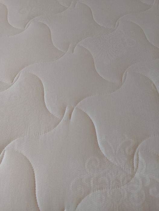 Еднолицев матрак