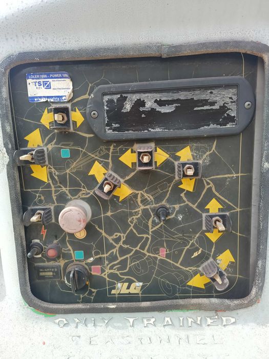 вишка: JLG 450AJ