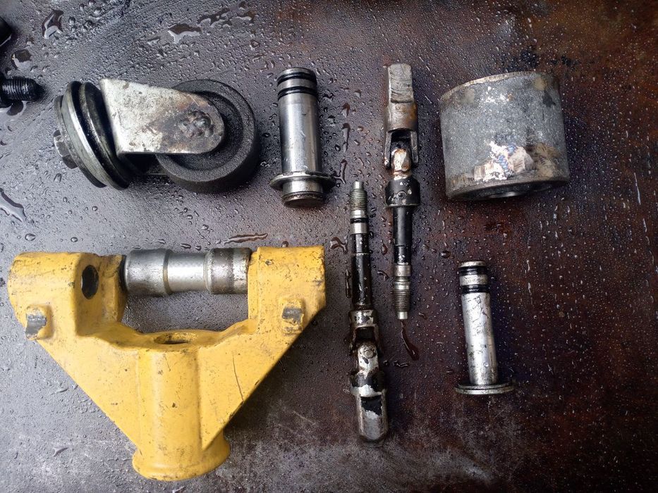 дамкрат ва разбартовкалага эхтиёт қисмлари  бор ундан ташқари ремонт