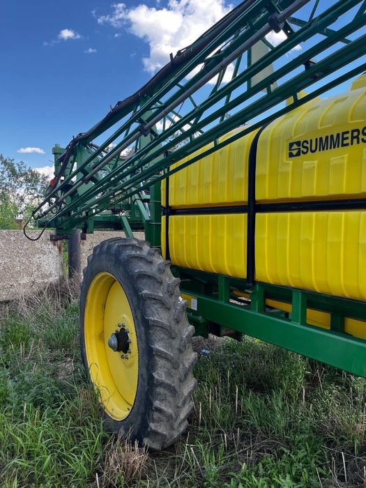 продам прицепной опрыскиватель SUMMERS
