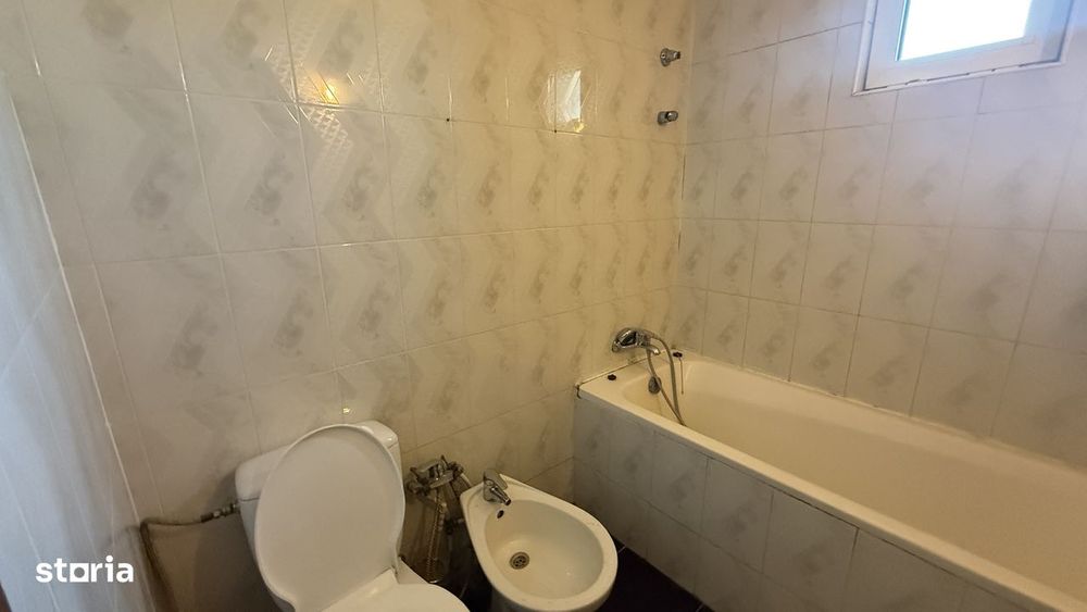 Apartament 4 camere mobilat, calea călărașilor