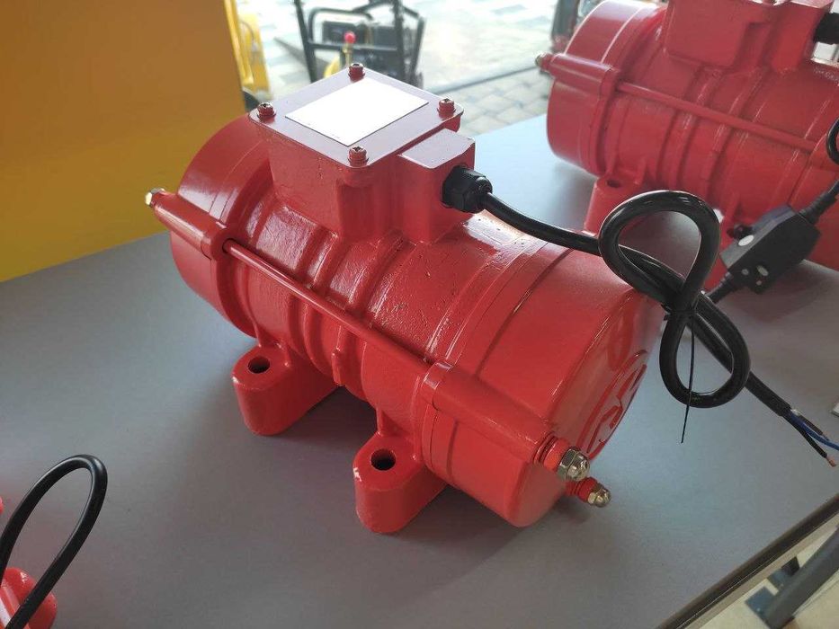 Вибратор площадочный STALKER ИВ-98Б 380В