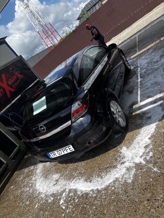 Vand sau Schimb Opel GTC