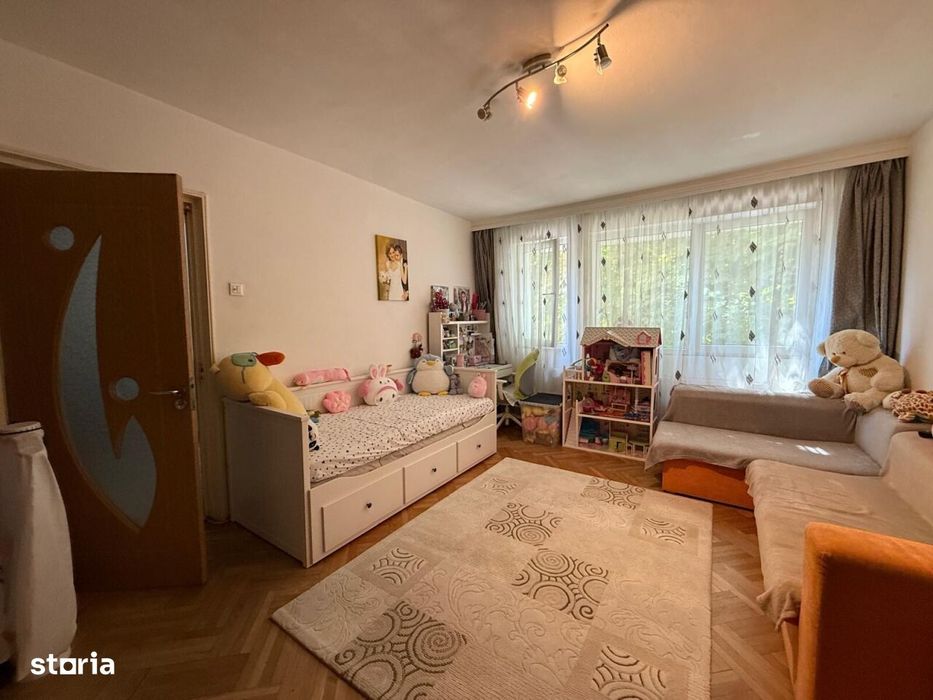 2 Camere Etaj 1 Piata Cultural Loc parcare