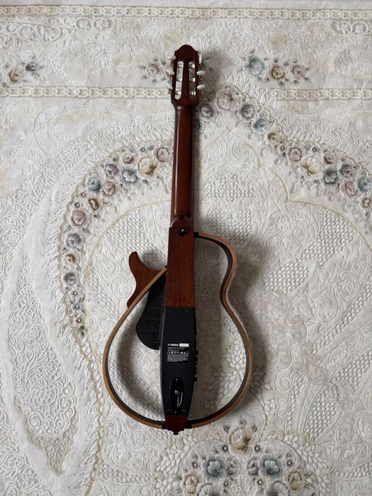 Yamaha Silent Guitar SLG200N – chitară clasică electrică