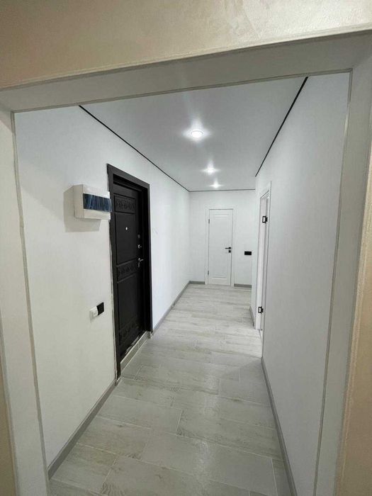 Продается 2х- комн.кв на 8 микрорайоне