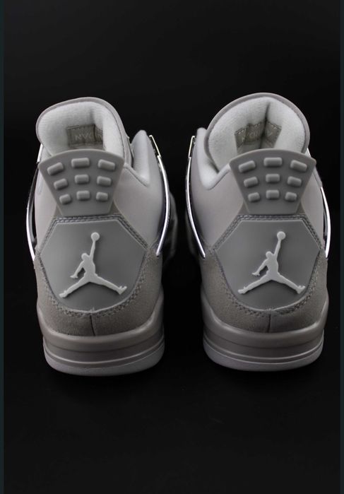 Nike Air Jordan 4 Retro "Frozen Moments"