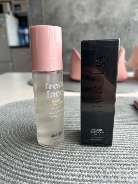 Фон дьо тен и ружове