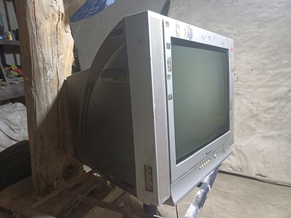 Televizor holati yaxshi hamma kanal oladi