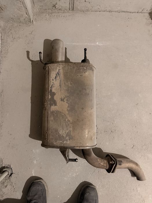 Выхлопная банка камри 50-55 правая