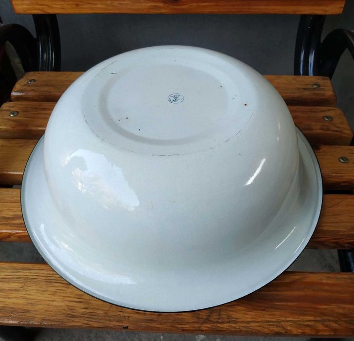 Кастрюля эмалированная 10,5 л. Тазики 7л/8,5л. Советские.