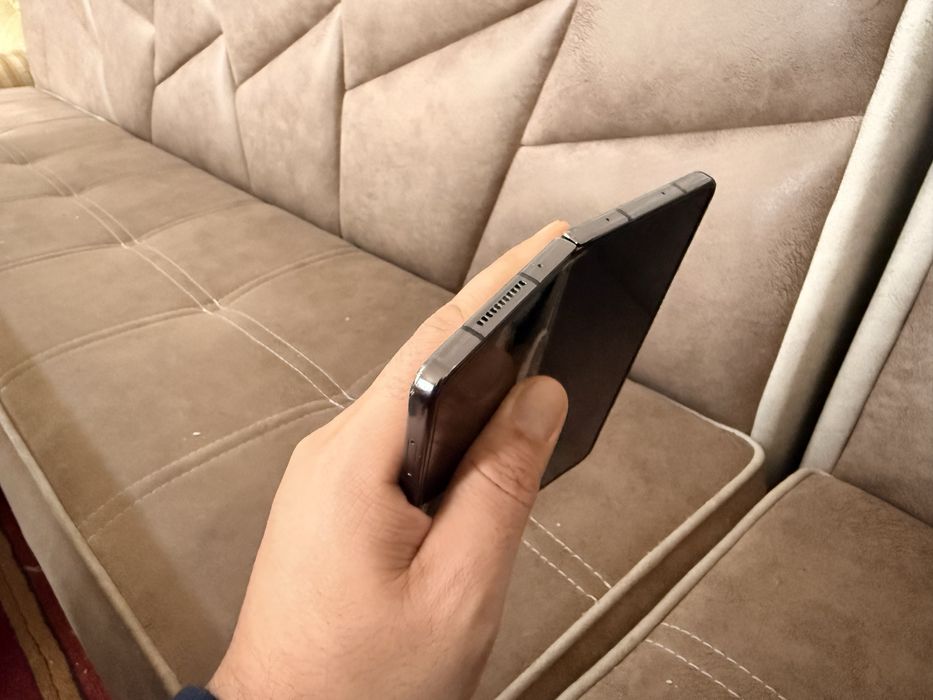 Samsung fold 4, 512 GB! Холати яхши, азгина охиригача очилмиди.
