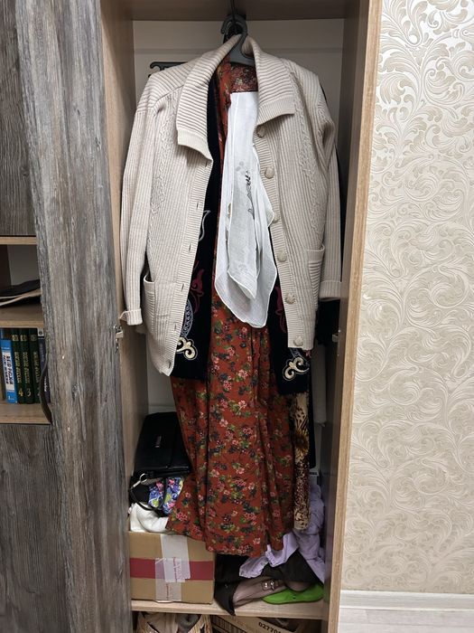 Продаеться шкафы