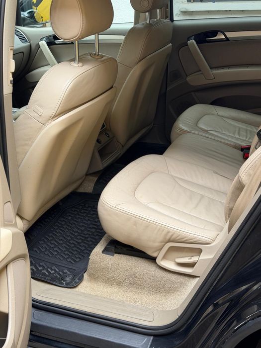 Audi Q7 3.0 TDi  233 CP