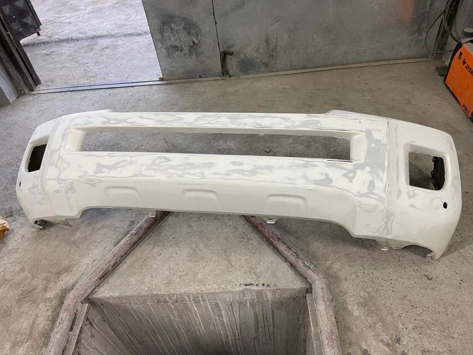 Бампер крузак 200