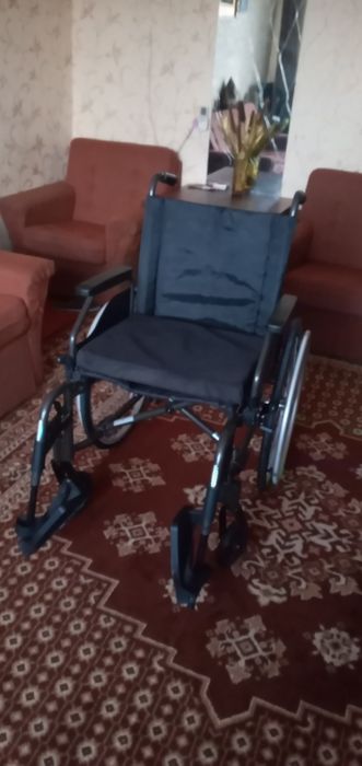 Инвалидная коляска