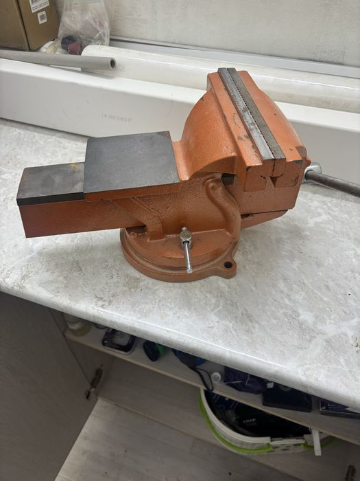 теска новый в продаже