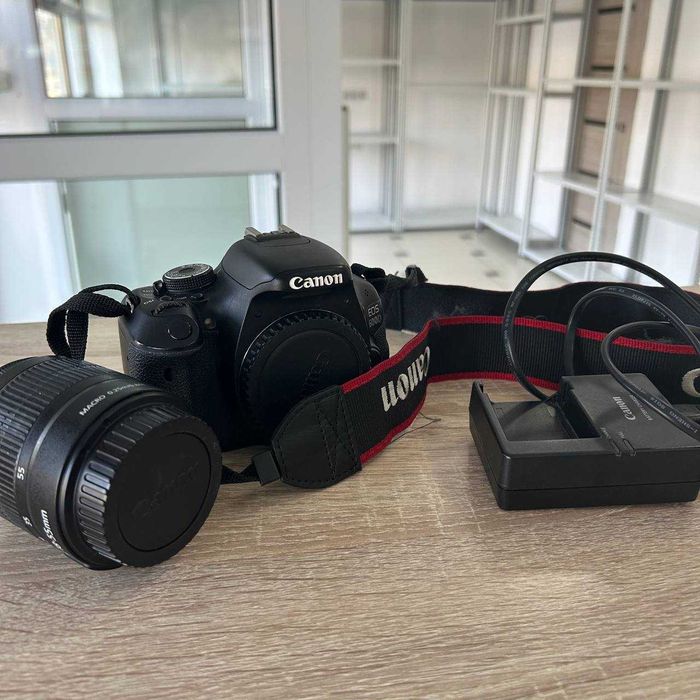 C32/ Зеркальный фотоаппарат Canon EOS 600D /sk154892