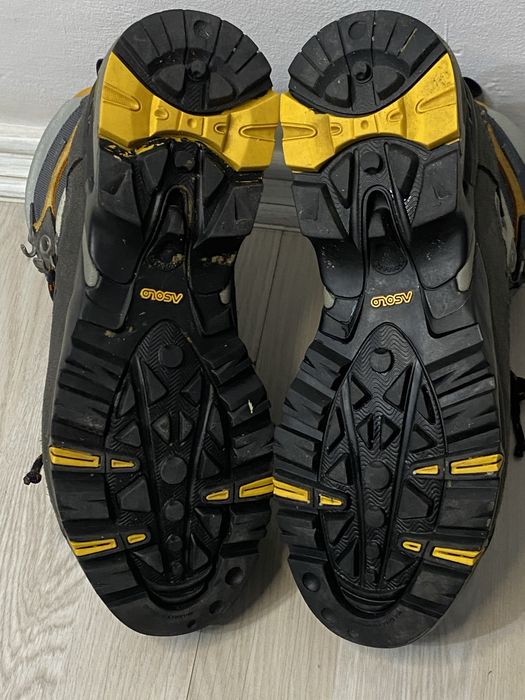 Bocanci munte ASOLO Blizzard GTX