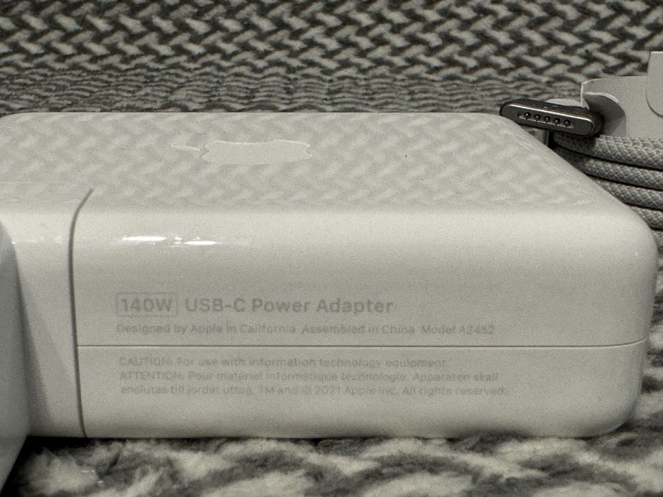 Incarcator / Alimentator Apple USB-C 140W A2452 + Cablu MagSafe3