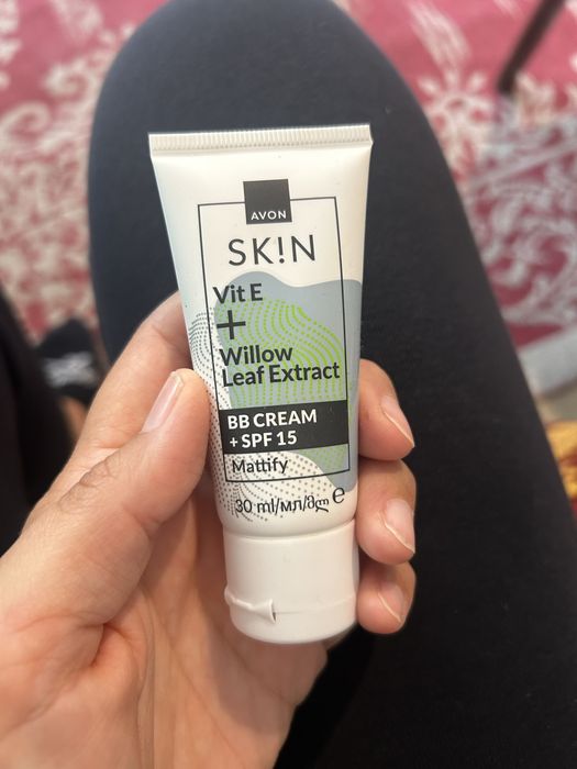 Vand primer si bb cream Avon.