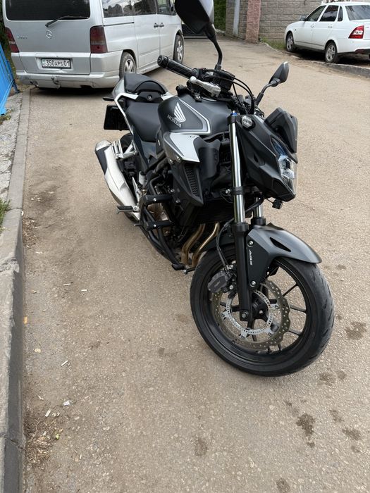 Мотоцикл Honda CB500F