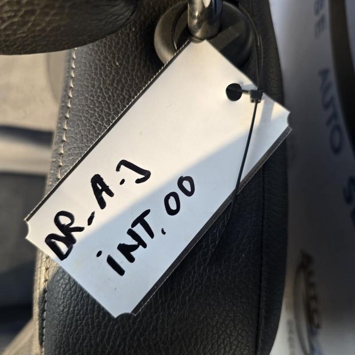 Scaun dreapta fata semi piele Opel Astra J