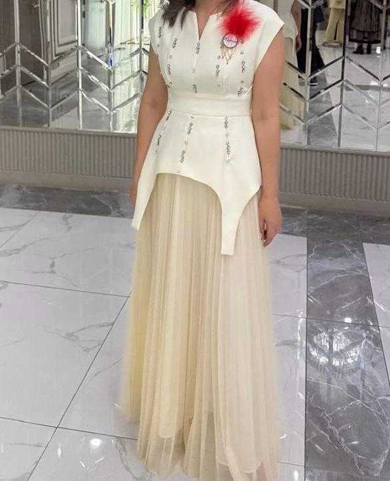 Продам три платья