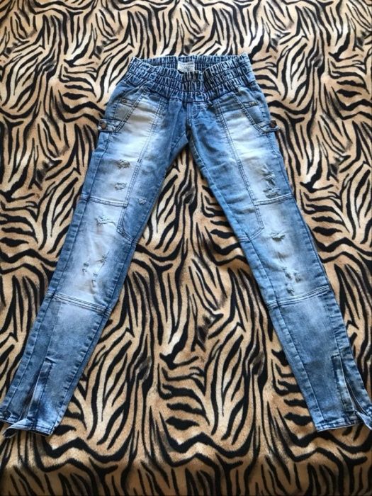 Продам джинсы