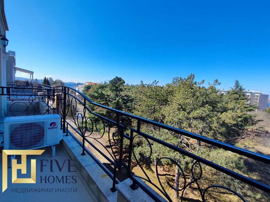 Продава се Двустаен апартамент в Бургас, Център - 62 кв.м за 1533 €/кв.м - Снимка #13