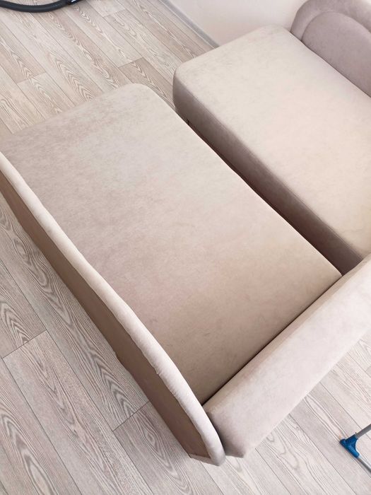 Диваны детские, есть два в наличии.