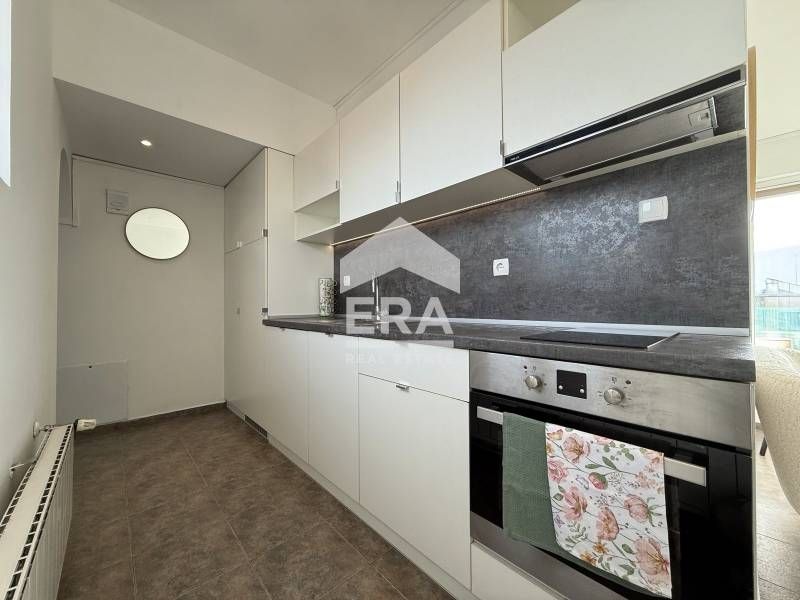 Дава се под наем Двустаен апартамент в София, Център - 70 кв.м за 847.62 € - Снимка #4