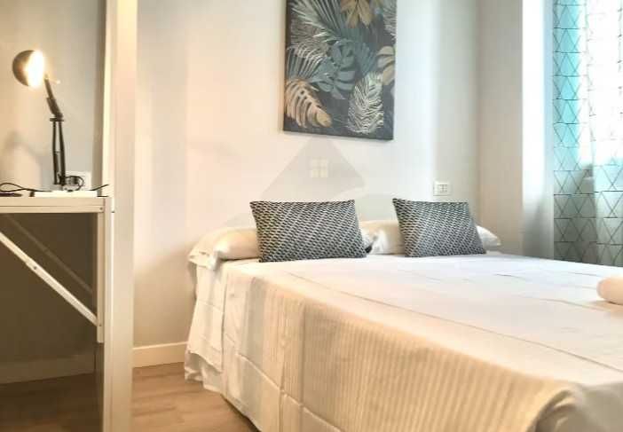 Дава се под наем Четиристаен апартамент в Пловдив, Христо Смирненски - 95 кв.м за 398.82 € - Снимка #1