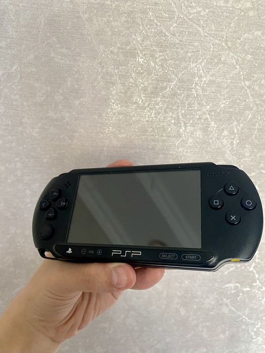 Приставка Sony PSP E1008