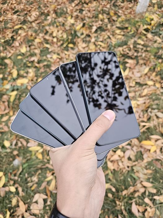 Samsung Galaxy S22 Plus 5G. Snapdragon 256 GB. Garantya bor ime o'tkan