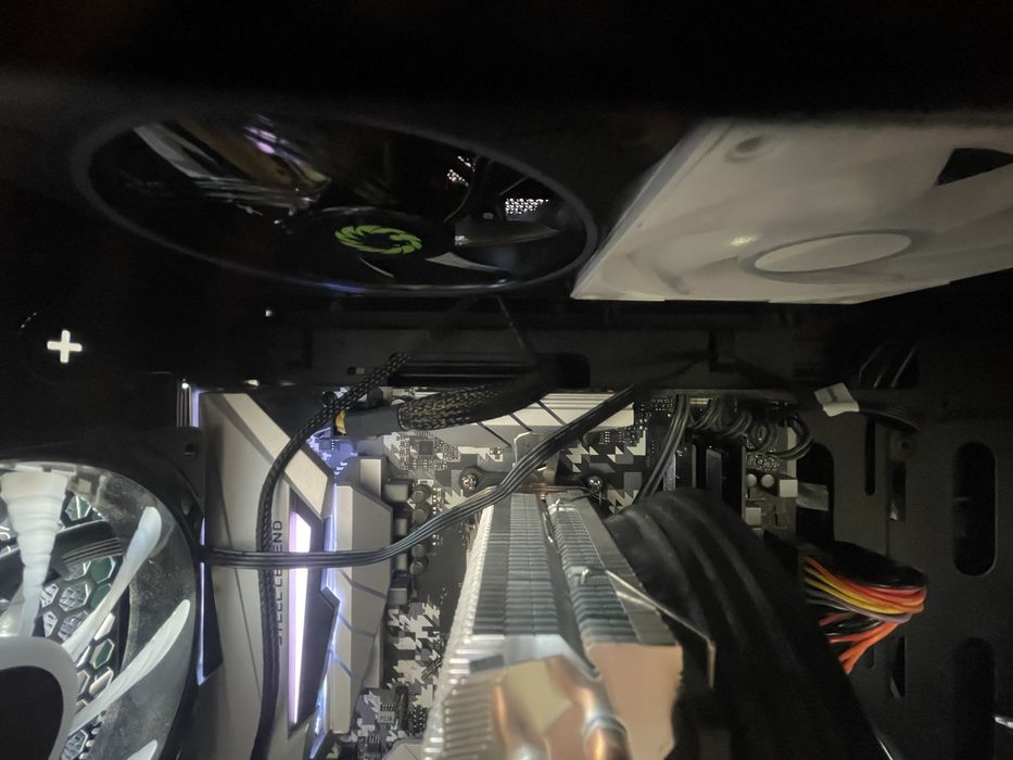 продается хороший игровой компьютер