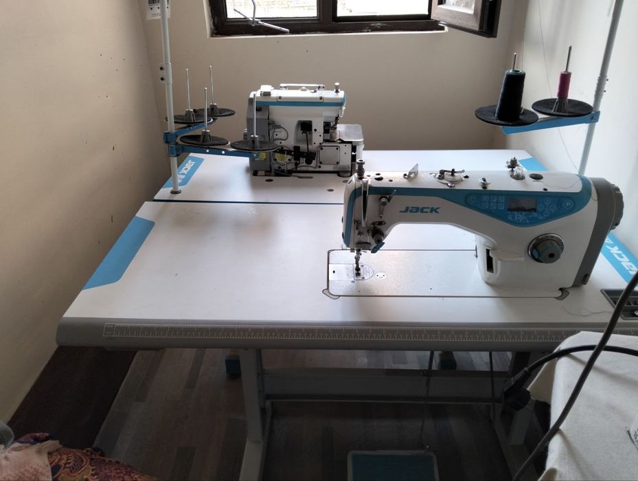 Tikuv moshina sotiladi