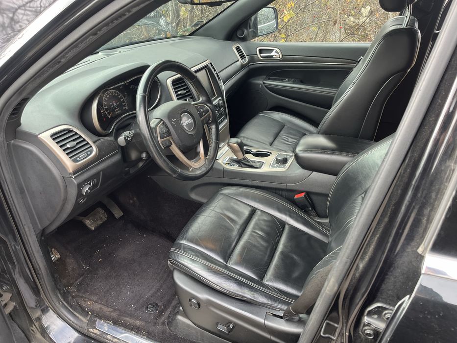 Продавам jeep grand cherokee wk2 3.0 на части