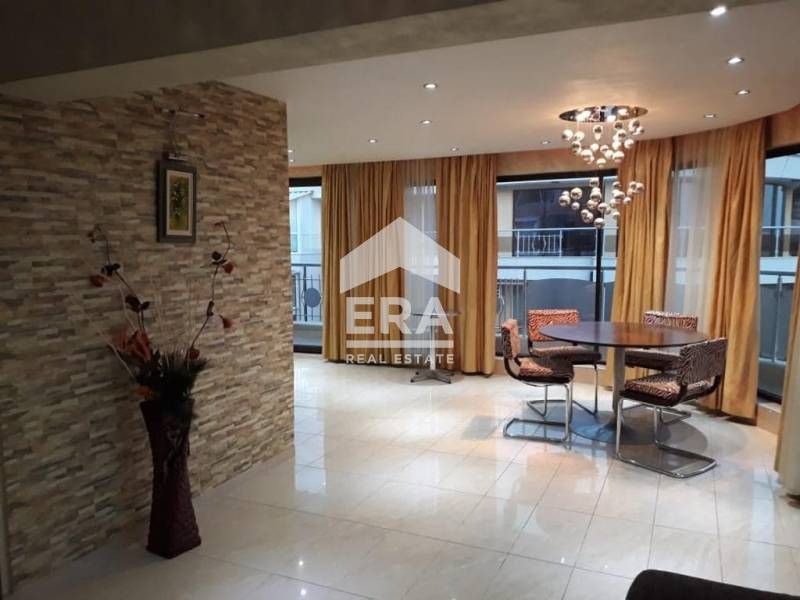 Продава се Тристаен апартамент в Поморие - 154 кв.м за 1140 €/кв.м - Снимка #4