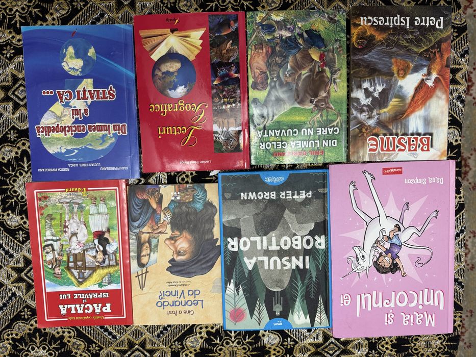 Vand carti adolescenti la jumatate de pret