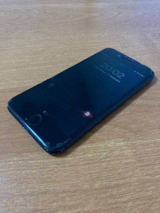 Iphone 7.                .