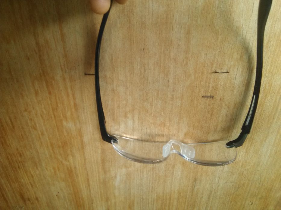 Ochelari de marit cu lupa