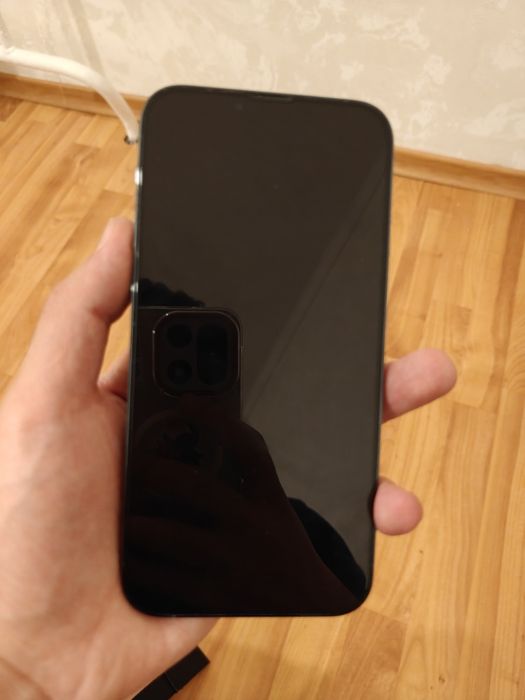 Продам Iphone 13 pro max
