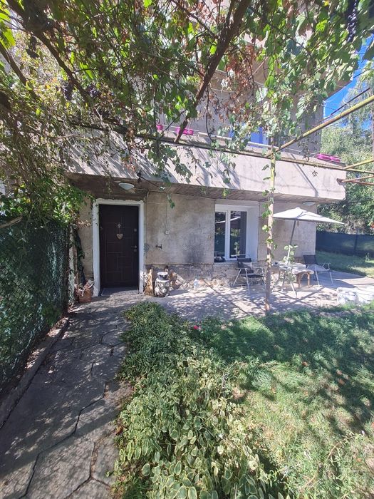 Продава се Етаж от къща в Кюстендил, Бузлуджа - 140 кв.м за 608 €/кв.м - Снимка #13