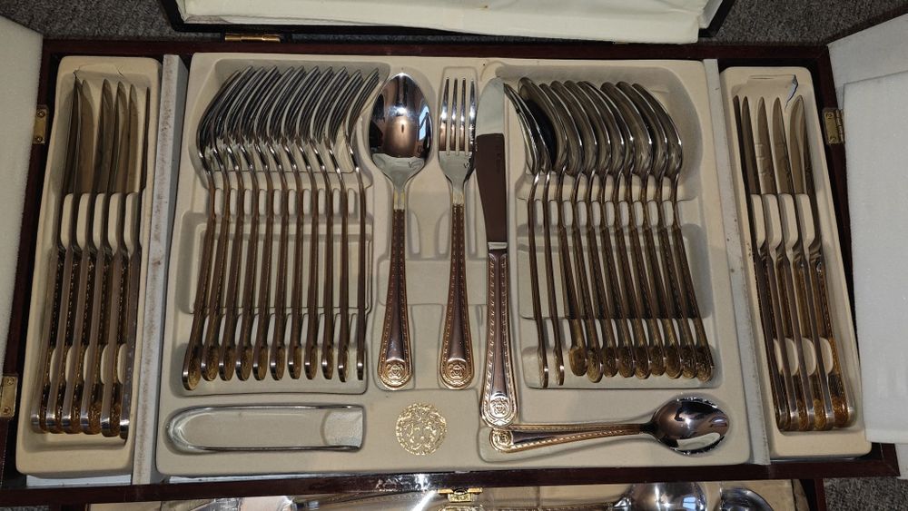 Прибори за хранене 72 части