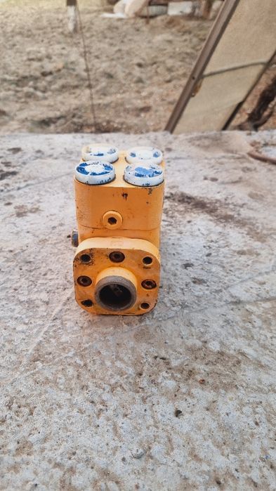 Рулевой дозатор рабочем состоянии