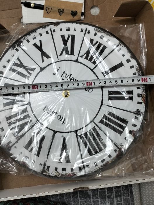 Продам новые часы