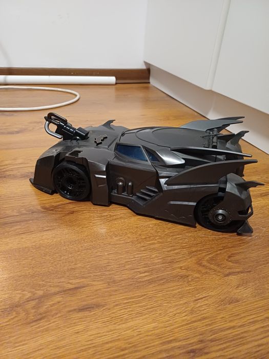 Батмобил с фигурка на Batman