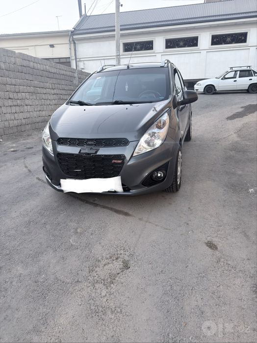Спарк срочна сотилади